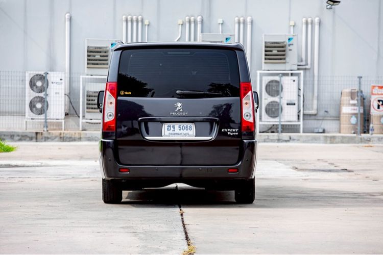 Peugeot Expert 2018 2.0 Van ดีเซล ไม่ติดแก๊ส เกียร์อัตโนมัติ ดำ รูปที่ 4