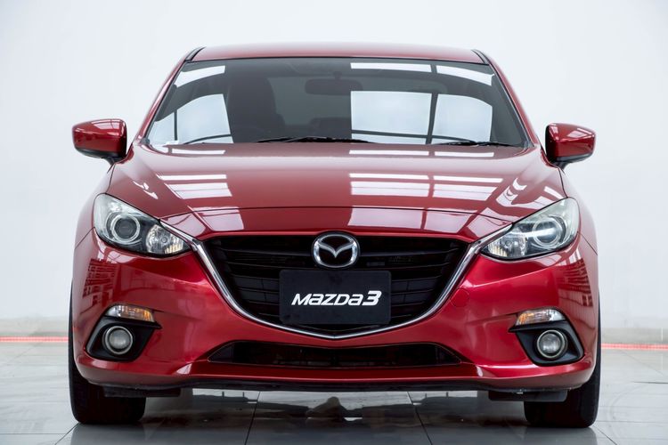 Mazda Mazda3 2016 2.0 E Sedan เบนซิน ไม่ติดแก๊ส เกียร์อัตโนมัติ แดง รูปที่ 4
