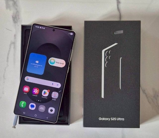 อื่นๆ 256 GB Samsung Galaxy S25 Ultra 5G  256GB เครื่องใหม่มีตำหนิ แท้ มีประกัน