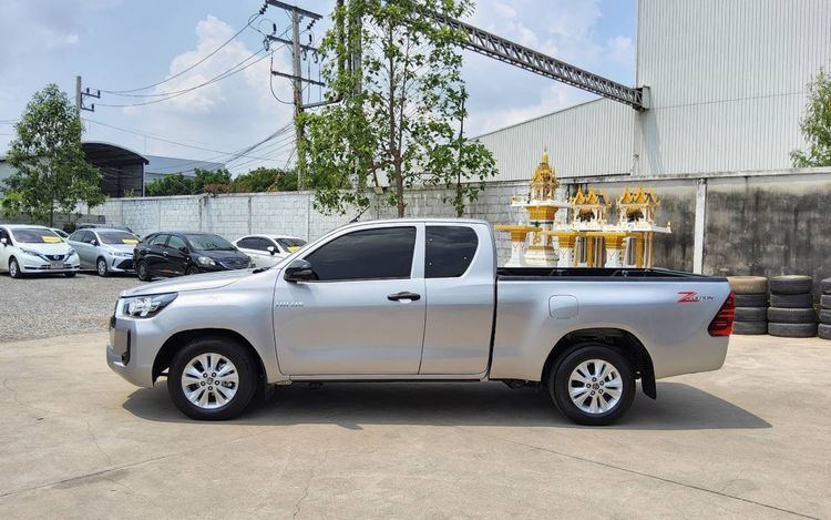 Toyota Hilux Revo 2023 Smart Cab 2.4 Entry Z Edition Pickup ดีเซล ไม่ติดแก๊ส เกียร์อัตโนมัติ บรอนซ์เงิน รูปที่ 4