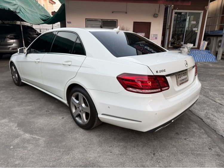 Mercedes-Benz E-Class 2015 E200 Sedan เบนซิน ไม่ติดแก๊ส เกียร์อัตโนมัติ ขาว รูปที่ 3