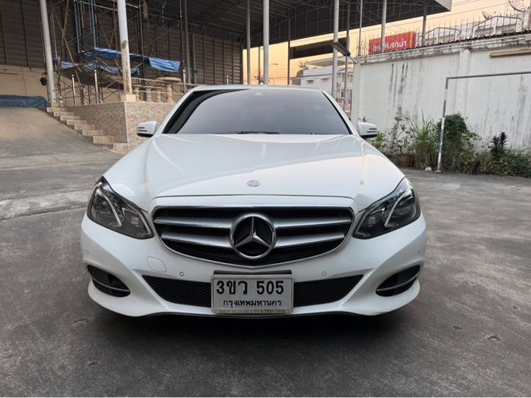 Mercedes-Benz E-Class 2015 E200 Sedan เบนซิน ไม่ติดแก๊ส เกียร์อัตโนมัติ ขาว รูปที่ 2