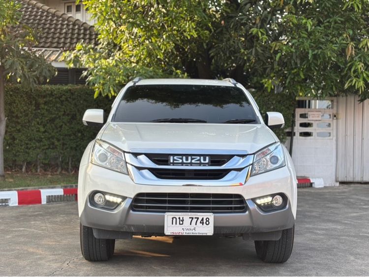 Isuzu MU-X 2017 3.0 Ultimate AT 2WD Utility-car ดีเซล ไม่ติดแก๊ส เกียร์อัตโนมัติ ขาว