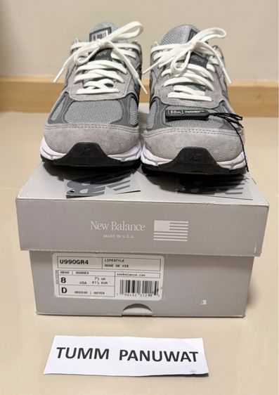 New Balance 990 v4