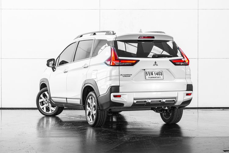 Mitsubishi Xpander 2023 1.5 Cross Utility-car เบนซิน ไม่ติดแก๊ส เกียร์อัตโนมัติ ขาว รูปที่ 4