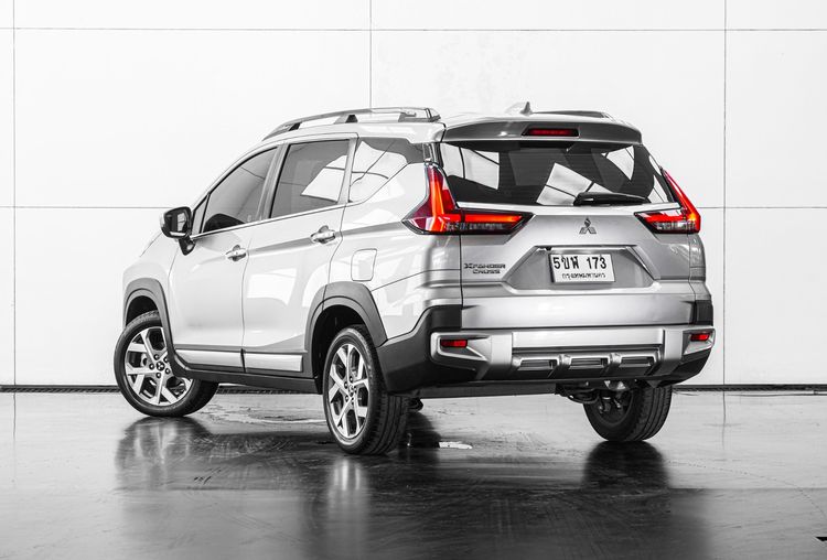 Mitsubishi Xpander 2023 1.5 Cross Utility-car เบนซิน ไม่ติดแก๊ส เกียร์อัตโนมัติ เทา รูปที่ 4