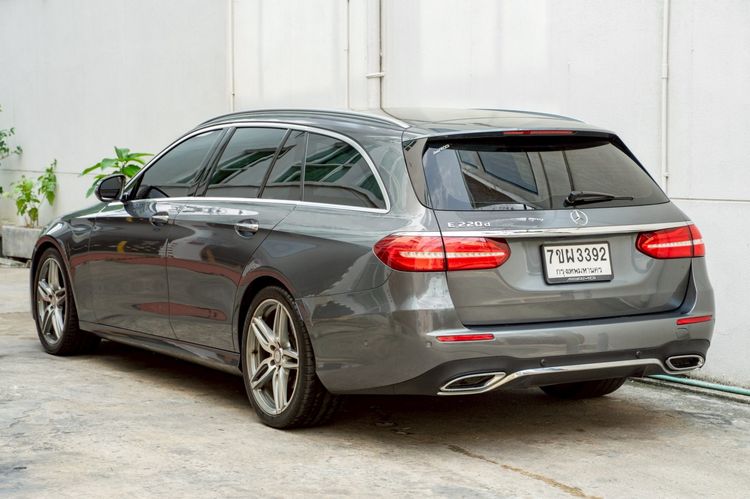 Mercedes-Benz E-Class 2017 E220 Sedan ดีเซล ไม่ติดแก๊ส เกียร์อัตโนมัติ เทา รูปที่ 2