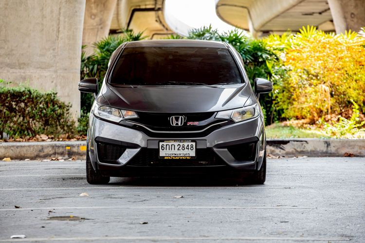 Honda Jazz 2017 1.5 SV i-VTEC Sedan เบนซิน เกียร์อัตโนมัติ เทา รูปที่ 2