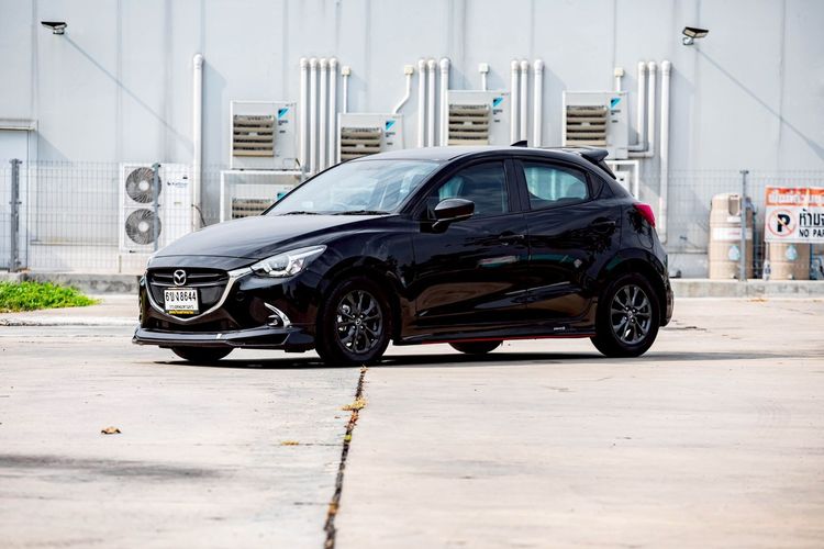 Mazda Mazda 2 2018 1.3 Sports High Connect Sedan เบนซิน เกียร์อัตโนมัติ ดำ
