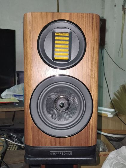 เครื่องเสียงไฮไฟ ลำโพงแยกชิ้น และซับวูฟเฟอร์ อื่นๆ ลำโพง wharfedale evo4.1