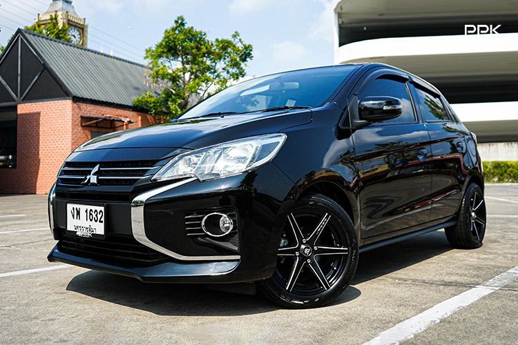รถ Mitsubishi Mirage 1.2 ACTIVE สี ดำ