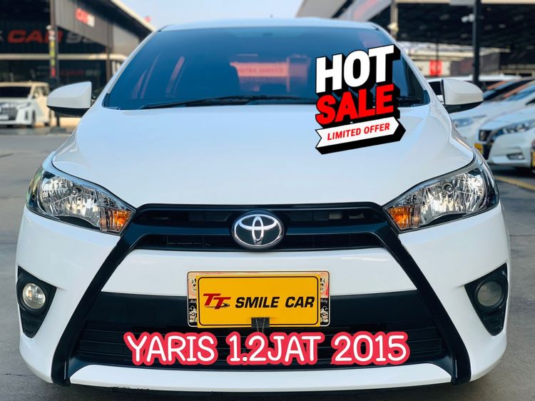 รถ Toyota Yaris 1.2 J สี ขาว