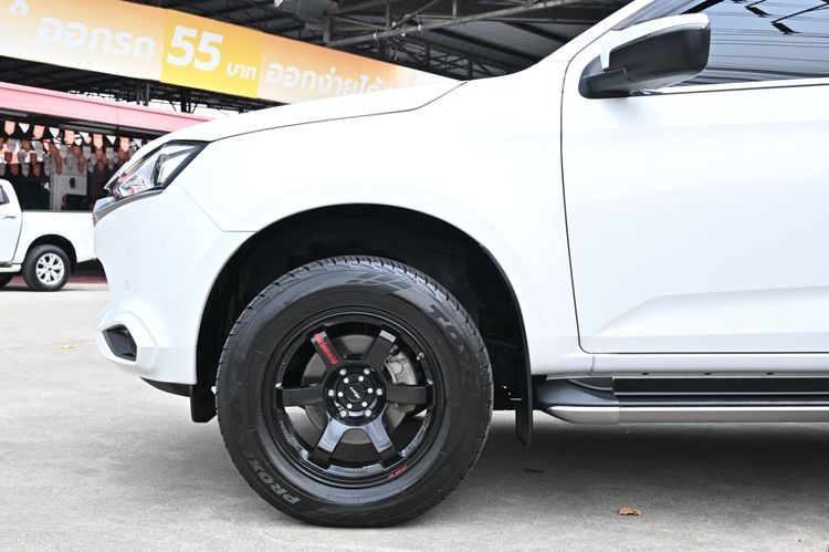 Isuzu MU-X 2022 3.0 Ultimate AT 2WD Utility-car ดีเซล ไม่ติดแก๊ส เกียร์อัตโนมัติ ขาว รูปที่ 3