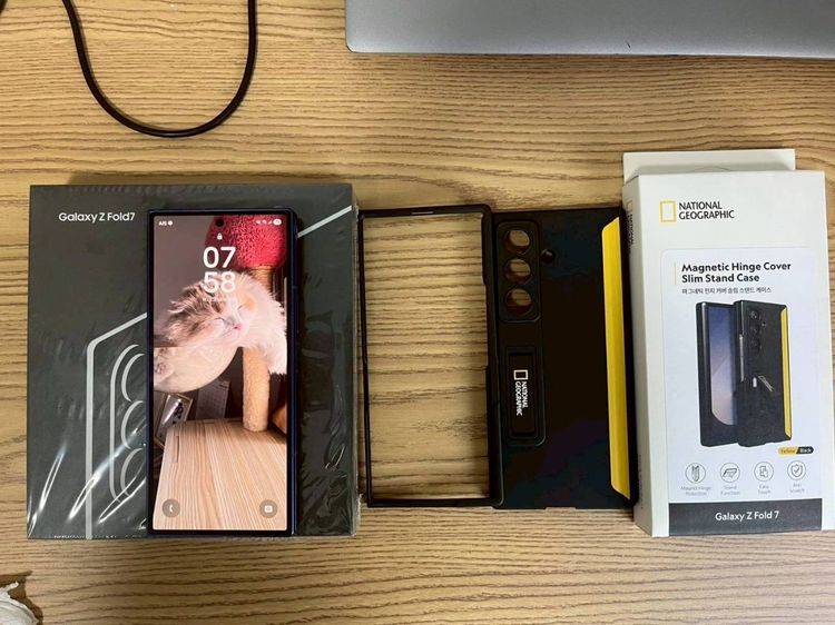 Galaxy z fold 7 Navy 16 GB 1 TB รูปที่ 10