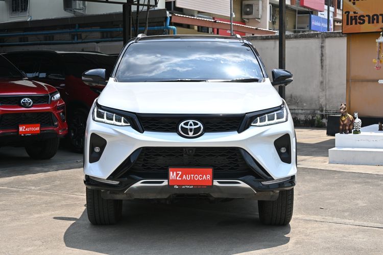 Toyota Fortuner 2020 2.4 LEGENDER 4WD AT Utility-car ดีเซล ไม่ติดแก๊ส เกียร์อัตโนมัติ ขาว รูปที่ 2