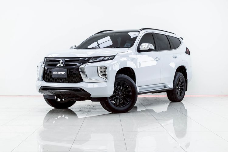 รถ Mitsubishi Pajero Sport 2.4  GT Premium Elite Edition  2WD สี ขาว