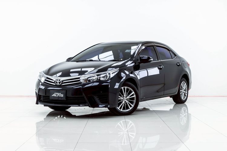 รถ Toyota Altis 1.6 E CNG สี ดำ