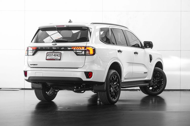 Ford Everest 2023 2.0 Turbo Sport Utility-car ดีเซล ไม่ติดแก๊ส เกียร์อัตโนมัติ ขาว รูปที่ 4