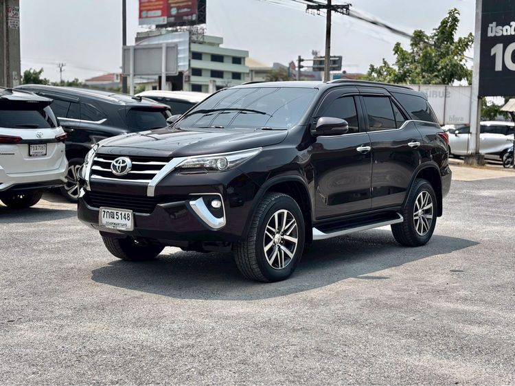 Toyota Fortuner 2018 2.4 V 4WD Utility-car ดีเซล ไม่ติดแก๊ส เกียร์อัตโนมัติ น้ำตาล รูปที่ 3