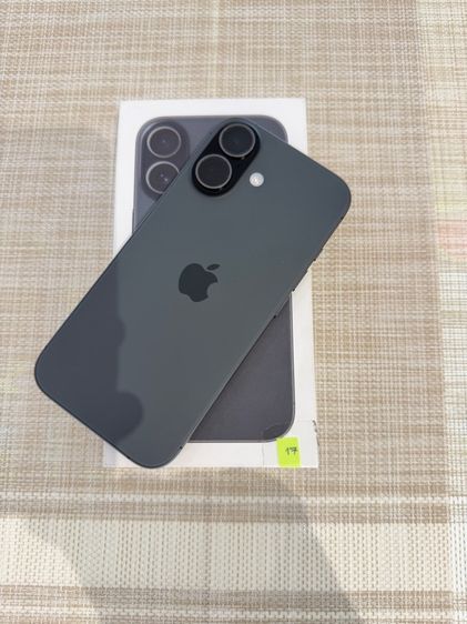 256 GB iPhone 17สีดำ 256gb จำนวนรอบ 10 ประกันศูนย์เดือน กุมภาพันธ์ปีหน้า