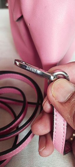 Loewe Elephant Mini Bag Pink  รูปที่ 9