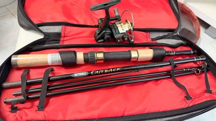 อื่นๆ รอกตกปลาคันเบ็ด