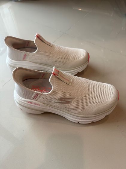 Skechers slip-in รูปที่ 4