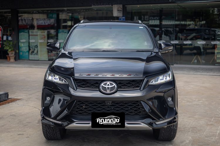 Toyota Fortuner 2021 2.4 Legender 4WD Utility-car ดีเซล ไม่ติดแก๊ส เกียร์อัตโนมัติ ดำ รูปที่ 3