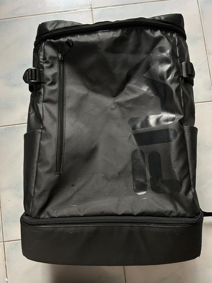เป้ FILA Square Backpack ของแท้ จุเยอะ 30L มีช่องแยกใส่รองเท้า สภาพใช้งาน