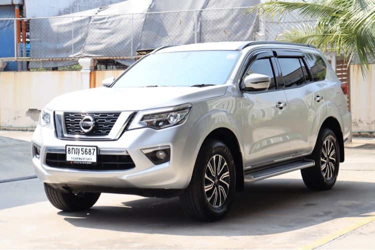Nissan Terra 2018 2.3 V Utility-car ดีเซล เกียร์อัตโนมัติ บรอนซ์เงิน