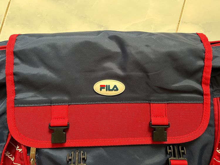 กระเป๋าเป้ FILA Vintage - Numero Uno สภาพสะสม (Mint Condition) - กางปีกขยายข้างได้ รูปที่ 3