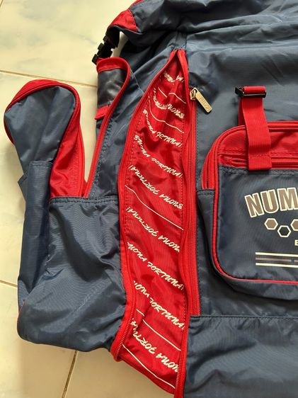 กระเป๋าเป้ FILA Vintage - Numero Uno สภาพสะสม (Mint Condition) - กางปีกขยายข้างได้ รูปที่ 8