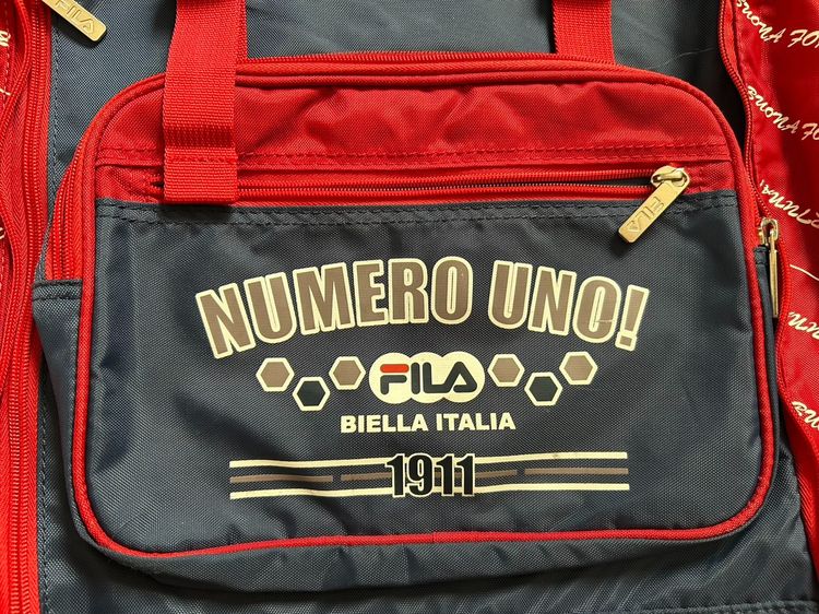 กระเป๋าเป้ FILA Vintage - Numero Uno สภาพสะสม (Mint Condition) - กางปีกขยายข้างได้ รูปที่ 4
