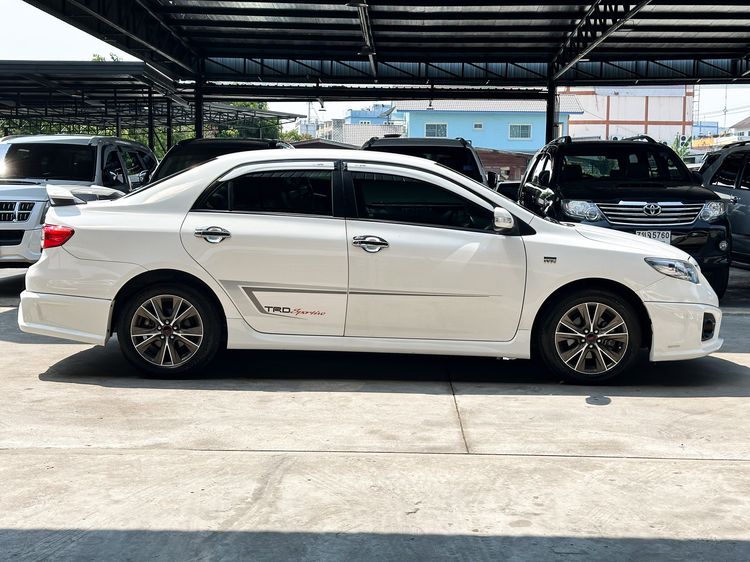 Toyota Altis 2013 1.8 TRD Sportivo Sedan เบนซิน เกียร์อัตโนมัติ ขาว รูปที่ 4