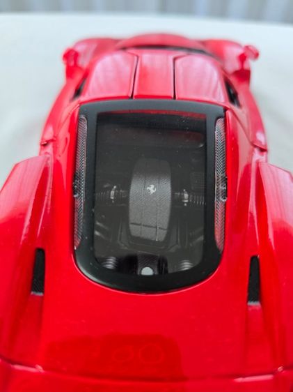 โมเดลรถสปอร์ตสะสม
Ferrari Enzo สเกล 1:24 รูปที่ 9