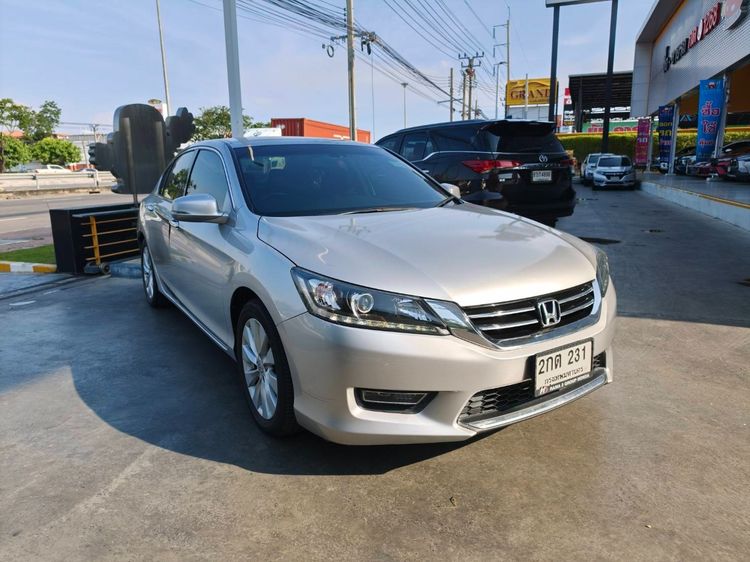 รถ Honda Accord 2.0 EL สี เทา