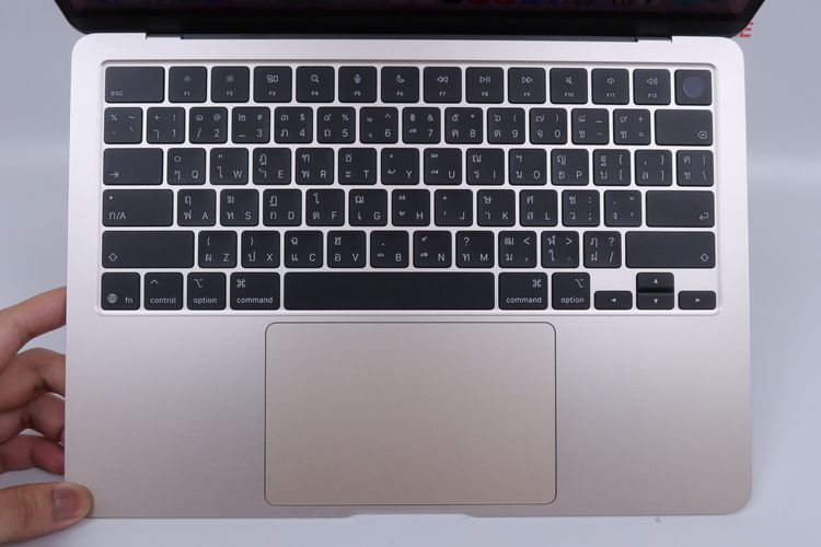MacBook Air M4 13" 1656GB  รูปที่ 2