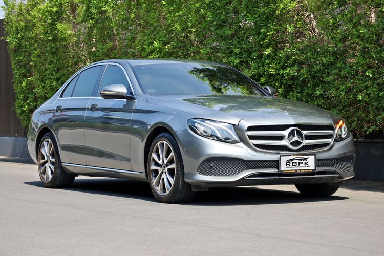 Mercedes-Benz E-Class 2018 E350 Sedan ปลั๊กอินไฮบริด (PHEV) ไม่ติดแก๊ส เกียร์อัตโนมัติ เทา
