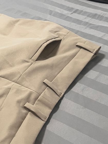 กางเกงขาเต่อผ้าชิโน่ Chino เนื้อผ้า Cotton Premium ผ้ายืดเบาสบาย ความยาว 35“ ทรงกระบอกเล็ก สีเบจ รูปที่ 3