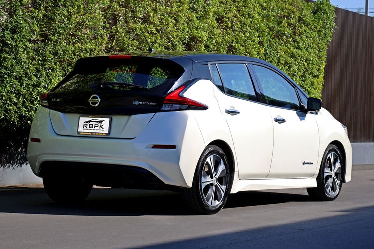Nissan Leaf 2020 รุ่นย่อยอื่นๆ Sedan ไฟฟ้า ไม่ติดแก๊ส เกียร์อัตโนมัติ ขาว รูปที่ 4