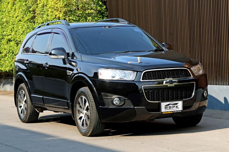 รถ Chevrolet Captiva 2.4 LSX สี ดำ