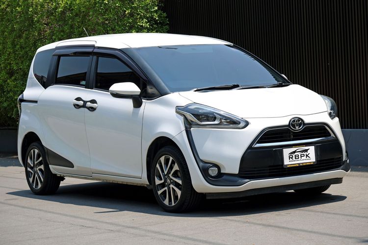 Toyota Sienta 2019 1.5 V Utility-car เบนซิน ไม่ติดแก๊ส เกียร์อัตโนมัติ ขาว