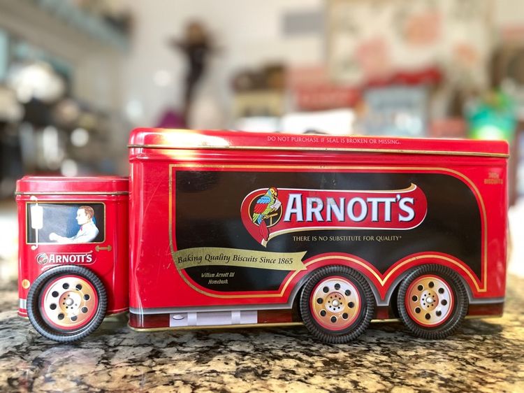 กล่องสังกะสีวินเทจArnott’s