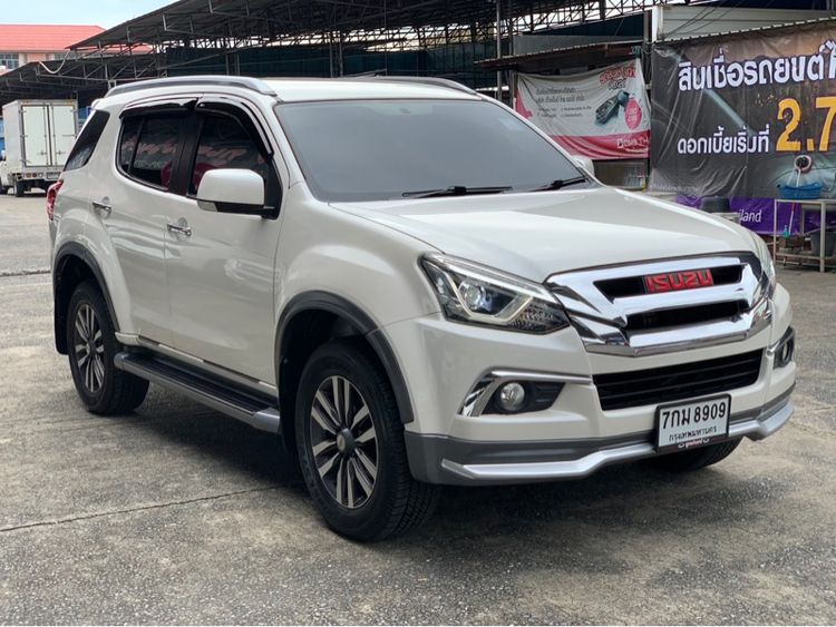 รถ Isuzu MU-X 3.0 The Iconic สี ขาว