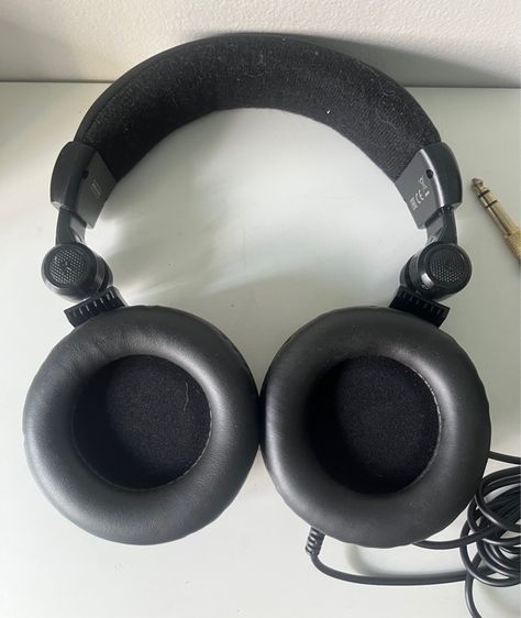 อื่นๆ หูฟัง Tascam TH-02 Studio Headphone