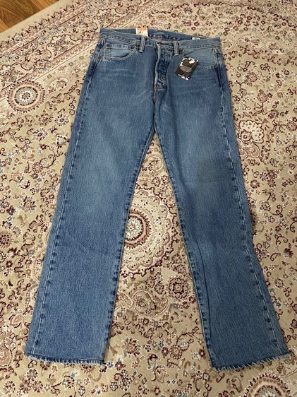 กางเกงยีนส์ Levi's 501 Original Fit สี Medium Wash อเมริกา เอว 32 ยาว 32