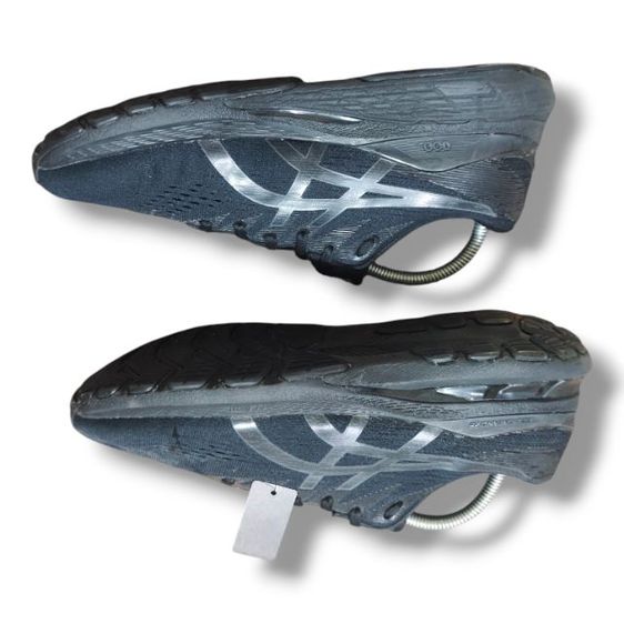 Asics Gel Kayano 28 Black Graphite Grey
ไซส์ 42.5 (27 ซม.) รูปที่ 5