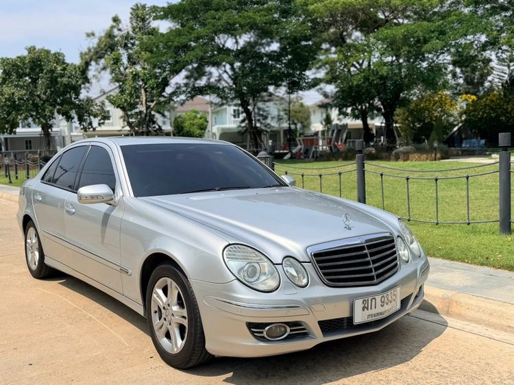 รถ Mercedes-Benz E-Class E220 CDI สี บรอนซ์เงิน