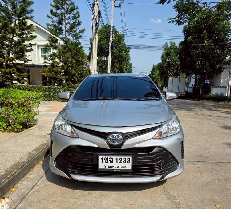 Toyota Vios 2019 1.5 Entry Sedan เบนซิน ไม่ติดแก๊ส เกียร์อัตโนมัติ บรอนซ์เงิน