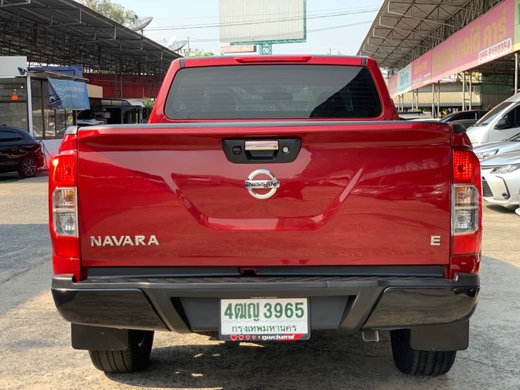 Nissan NP300-NAVARA 2020 2.5 Calibre E Black Edition Pickup ดีเซล เกียร์ธรรมดา แดง รูปที่ 4